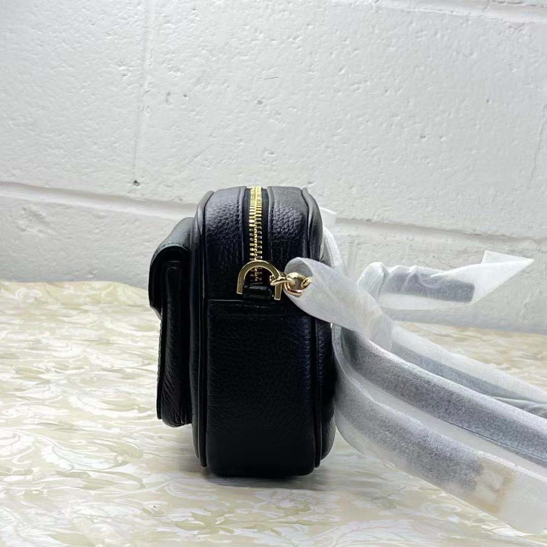 Michael Kors Jet Set Travel 35F1GTVC8L Camera Xbody Leather Crossbody Bag Black Michael Kors Jet Set Travel 35F1GTVC8L Camera Xbody Leather Crossbody Bag Black
